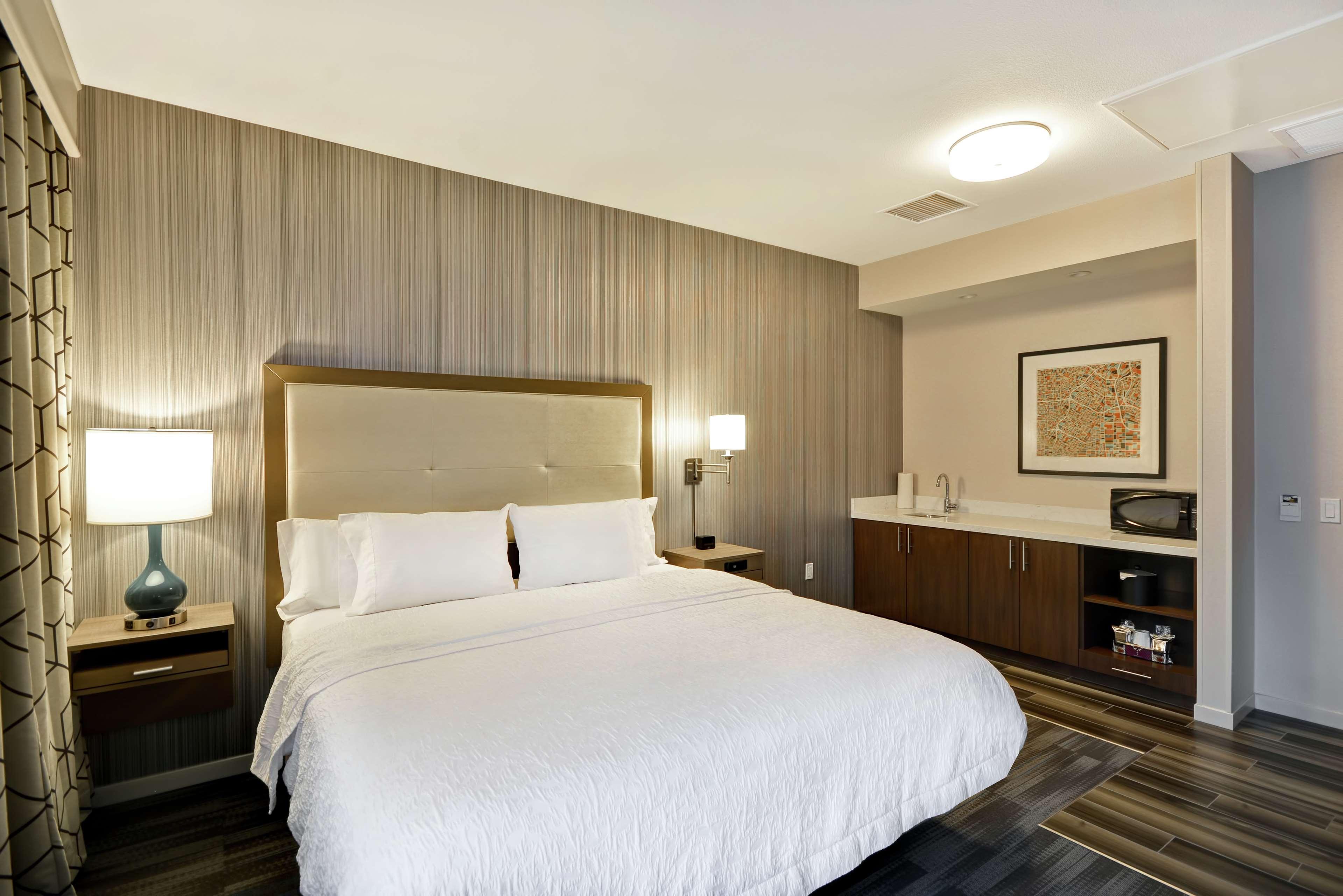 Hampton Inn & Suites Los Angeles Burbank Airport מראה חיצוני תמונה