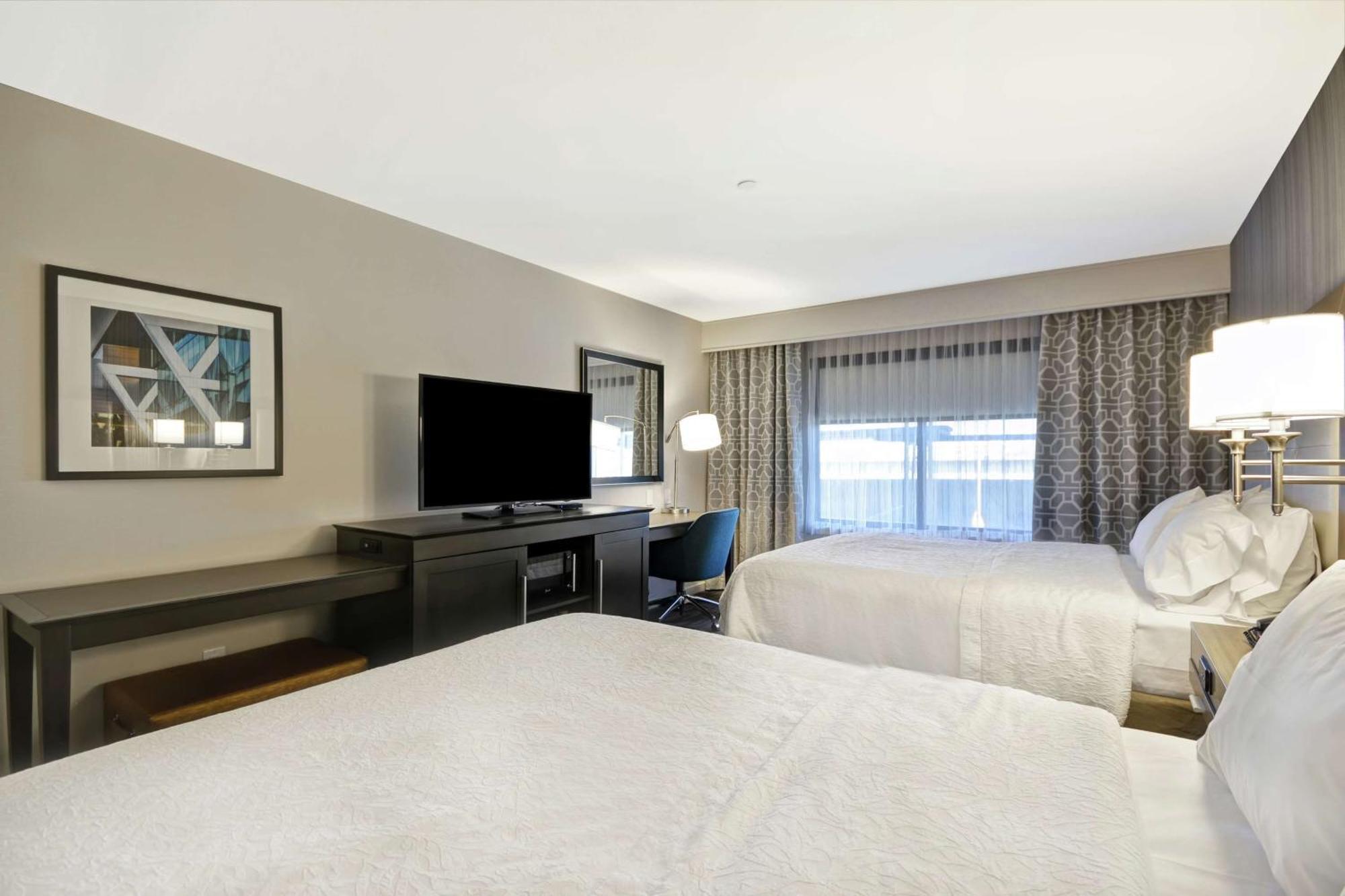 Hampton Inn & Suites Los Angeles Burbank Airport מראה חיצוני תמונה