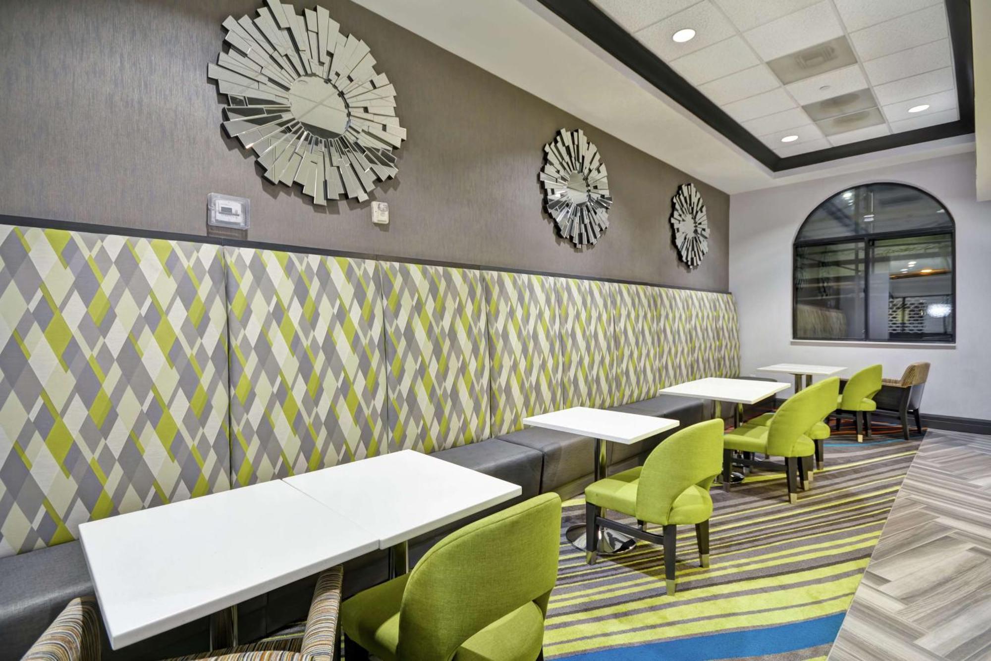 Hampton Inn & Suites Los Angeles Burbank Airport מראה חיצוני תמונה